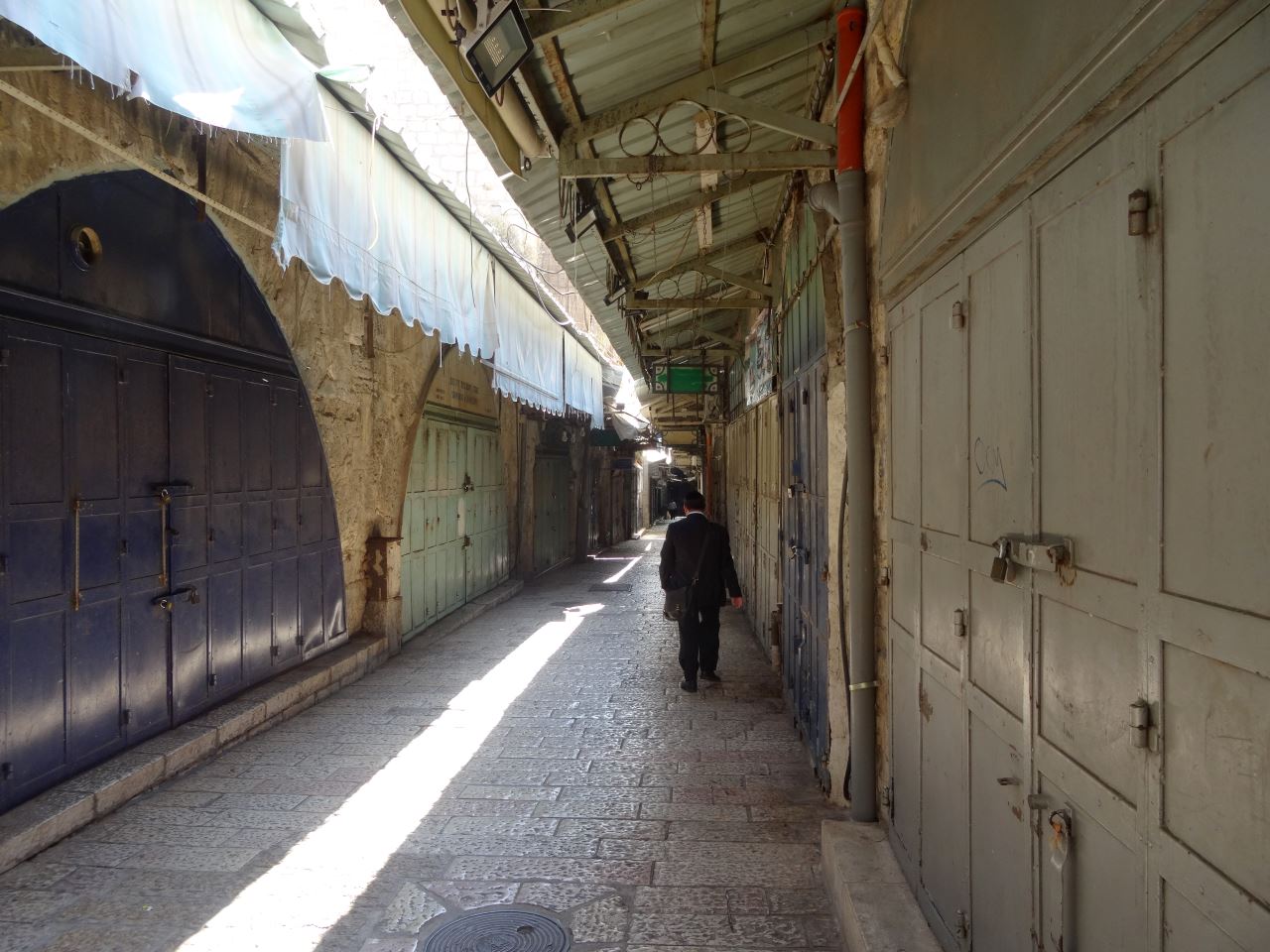 Closed shops strike Bridges To The Bible